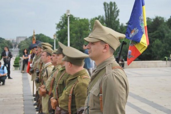 Ziua Porţilor Deschise la Oficiul Naţional pentru Cultul Eroilor
